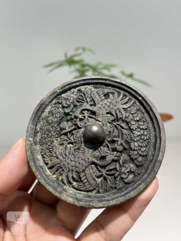 明 双凤衔花枝纹镜 - 图3